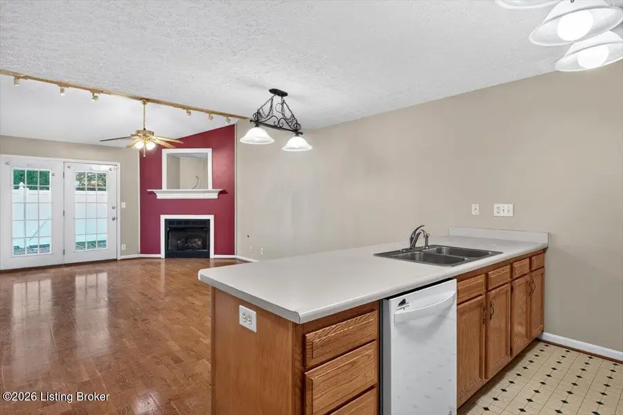 12373 Springmeadow Dr, Louisville, KY 40229 - #3