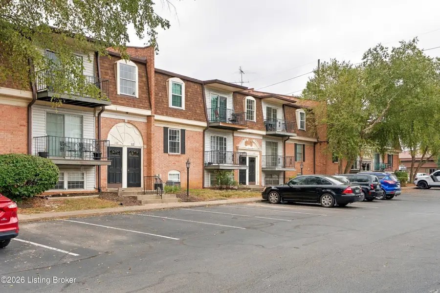 105 Algiers Ct #3, Louisville, KY 40218 - #3