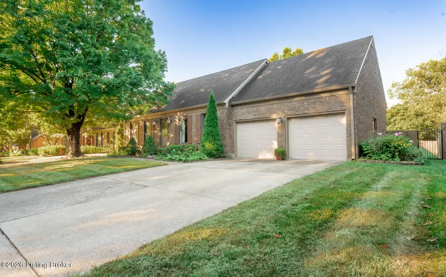9604 Bay Hill Dr, Louisville, KY 40223 - #2