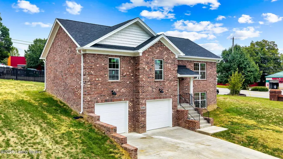 2125 Churchdown Ln, Louisville, KY 40214 - #2