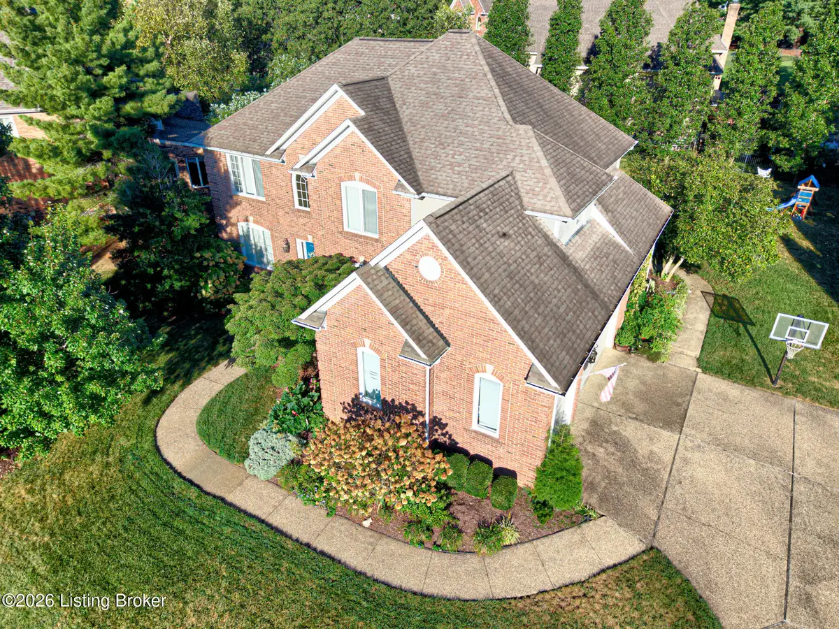 1302 Isleworth Dr, Louisville, KY 40245 - #1