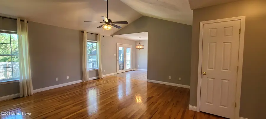 216 Woebegona Way, Hodgenville, KY 42748 - #2