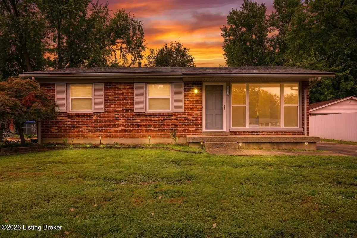 9210 Fawnridge Pl, Louisville, KY 40229 - #1