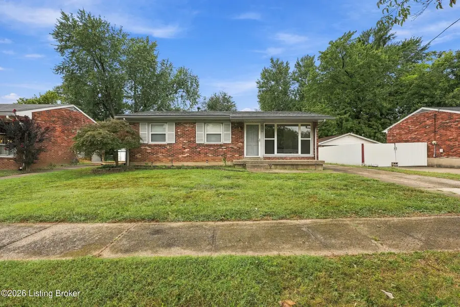 9210 Fawnridge Pl, Louisville, KY 40229 - #3