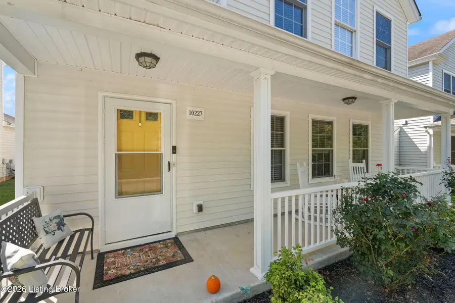 10227 Riverstone Cir, Louisville, KY 40229 - #3