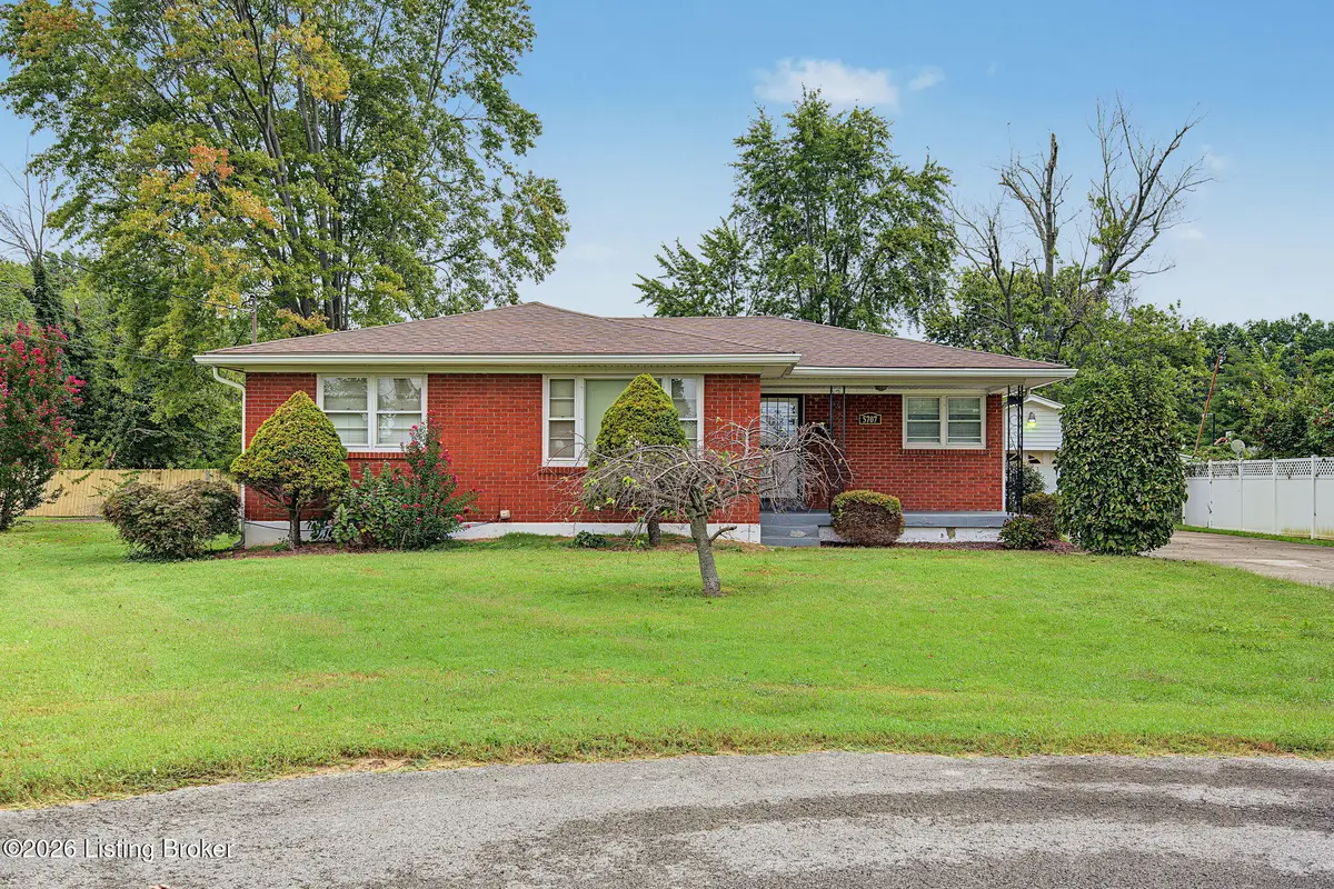 5707 Undine Dr, Louisville, KY 40216 - #1