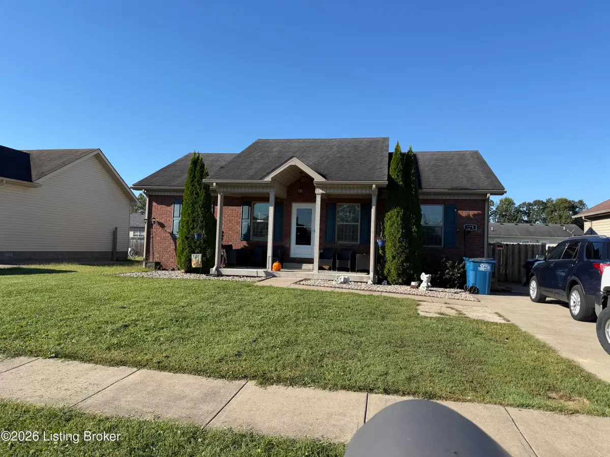 675 Tecumseh Dr, Shepherdsville, KY 40165 - #1