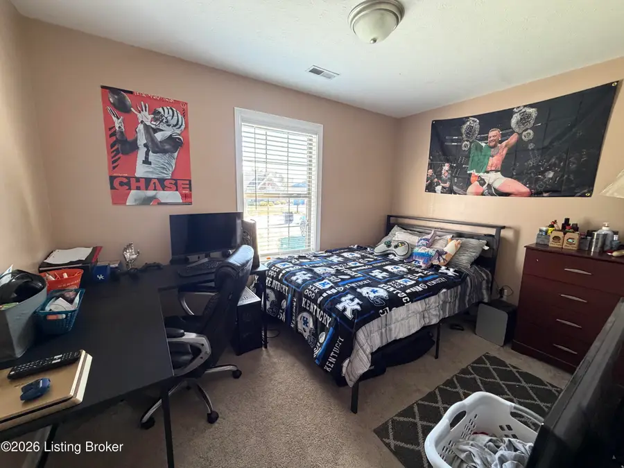 675 Tecumseh Dr, Shepherdsville, KY 40165 - #3