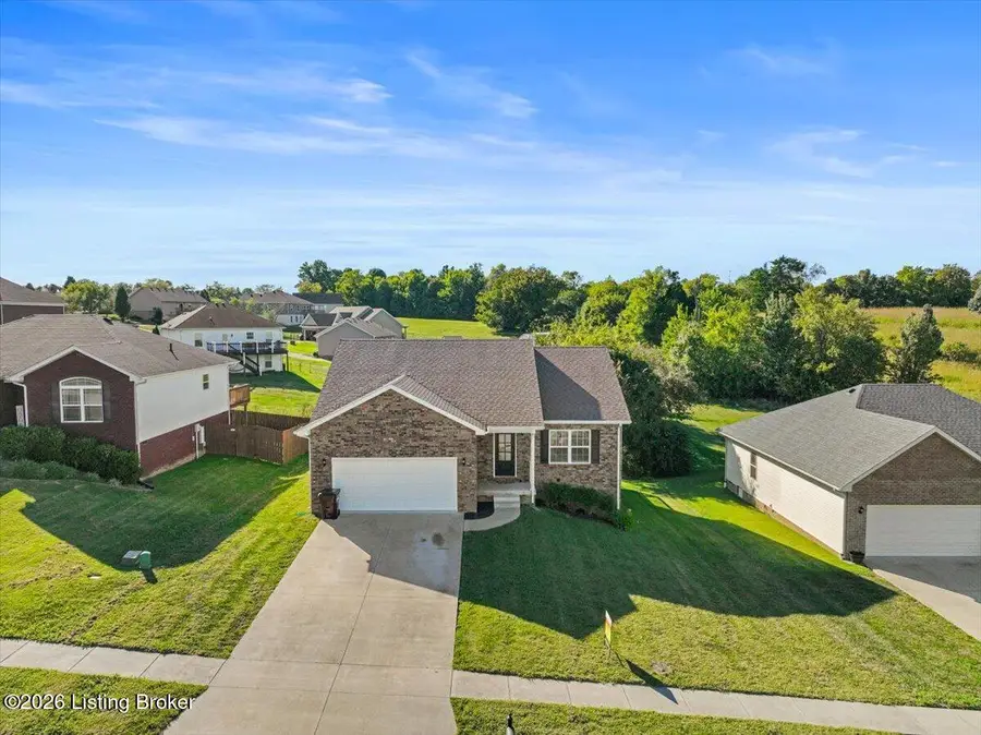 77 Persimmon Dr, Taylorsville, KY 40071 - #3