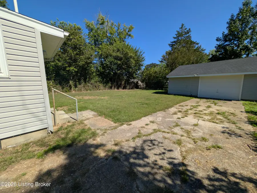 13011 Ashlawn Dr, Louisville, KY 40272 - #3