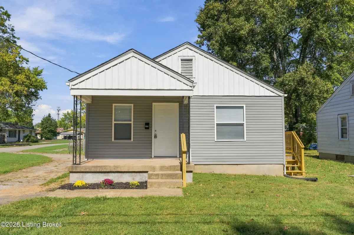 2315 Briargate Ave, Louisville, KY 40216 - #1