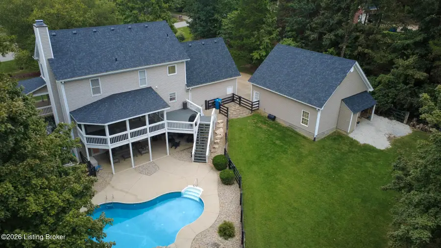 7408 Cambridge Dr, Crestwood, KY 40014 - #2