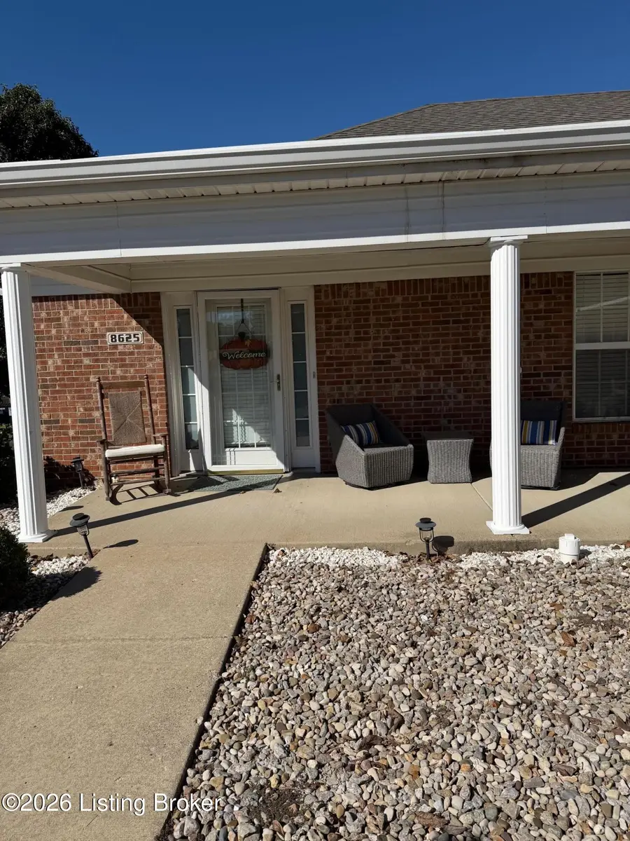 8625 Applegate Village Dr, Louisville, KY 40219 - #2