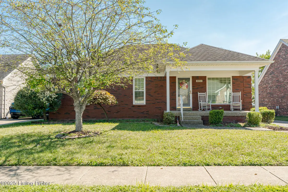 6912 Day Break Ct, Louisville, KY 40272 - #1