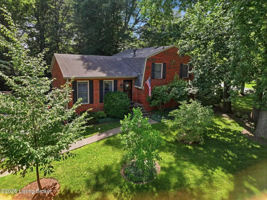 1102 Timber Oak Dr, Louisville, KY 40223 - #2