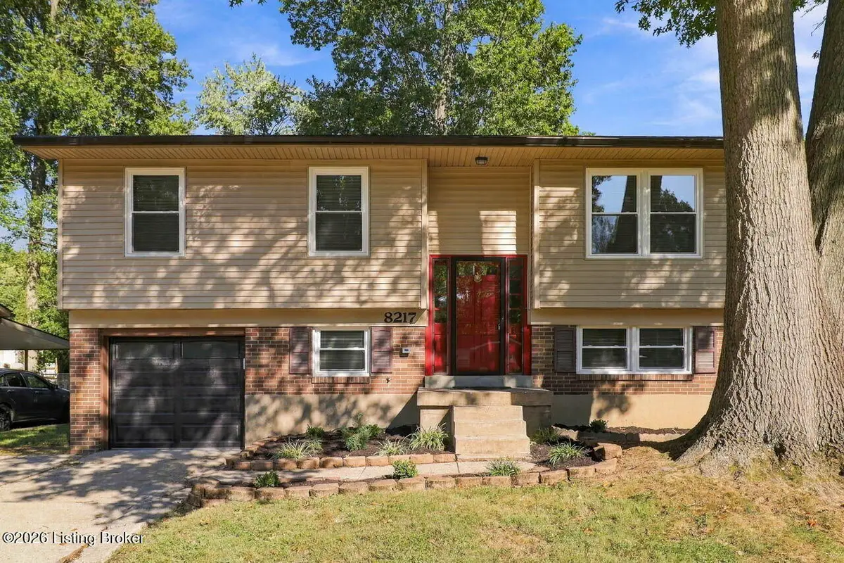 8217 Candleglow Ln, Louisville, KY 40214 - #1