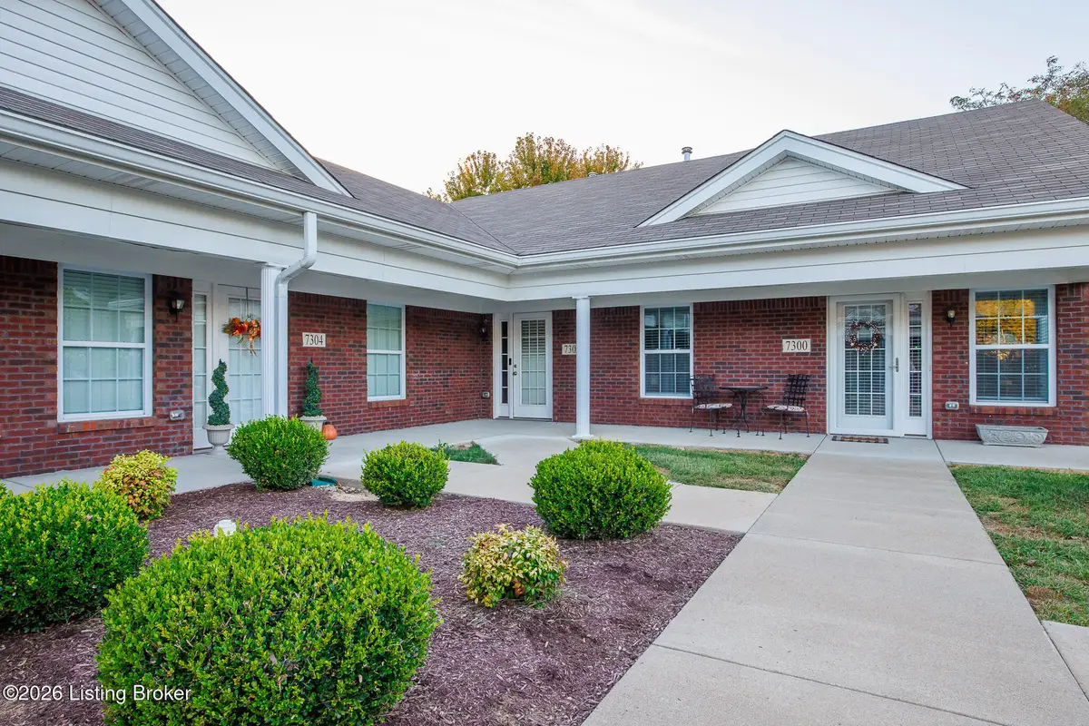 7302 Fox Hollow Way, Louisville, KY 40228 - #1
