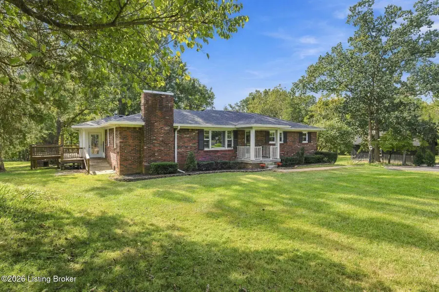 1800 Ironwood Rd, La Grange, KY 40031 - #3