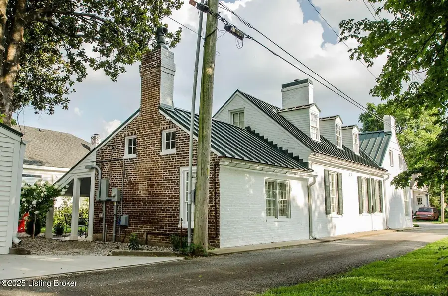 110 E Brashear Ave, Bardstown, KY 40004 - #2