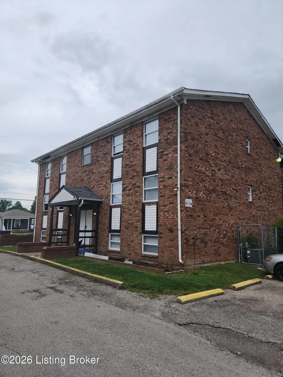 6506 Hackel Dr, Louisville, KY 40258 - #2