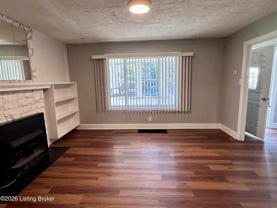 717 W Evelyn Ave, Louisville, KY 40215 - #3