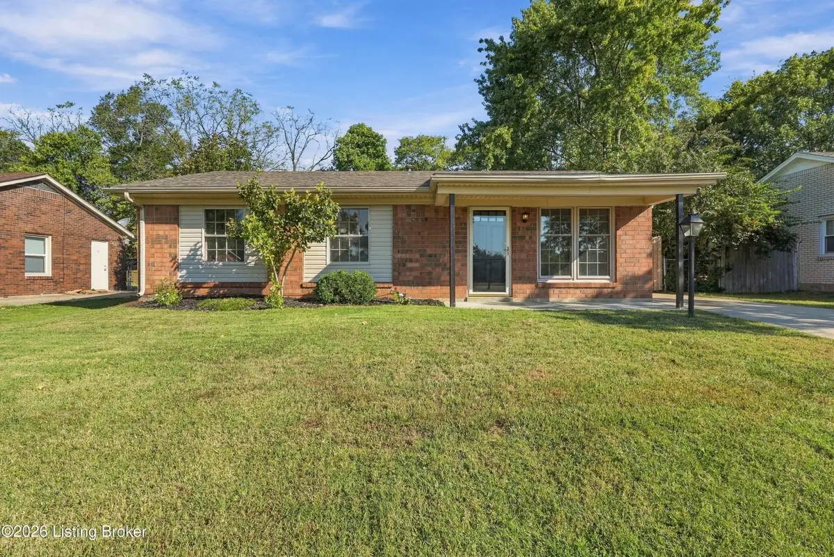 9719 Lake Elkhorn Dr, Louisville, KY 40291 - #1