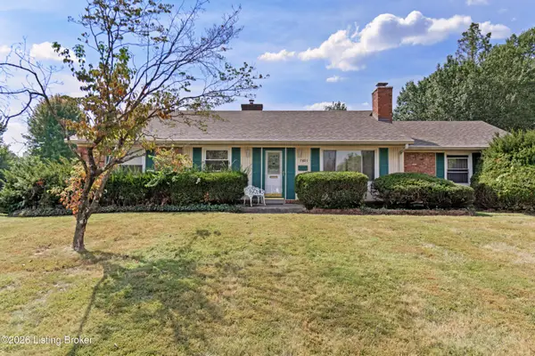 7801 Fairmeadows Ln, Louisville, KY 40222