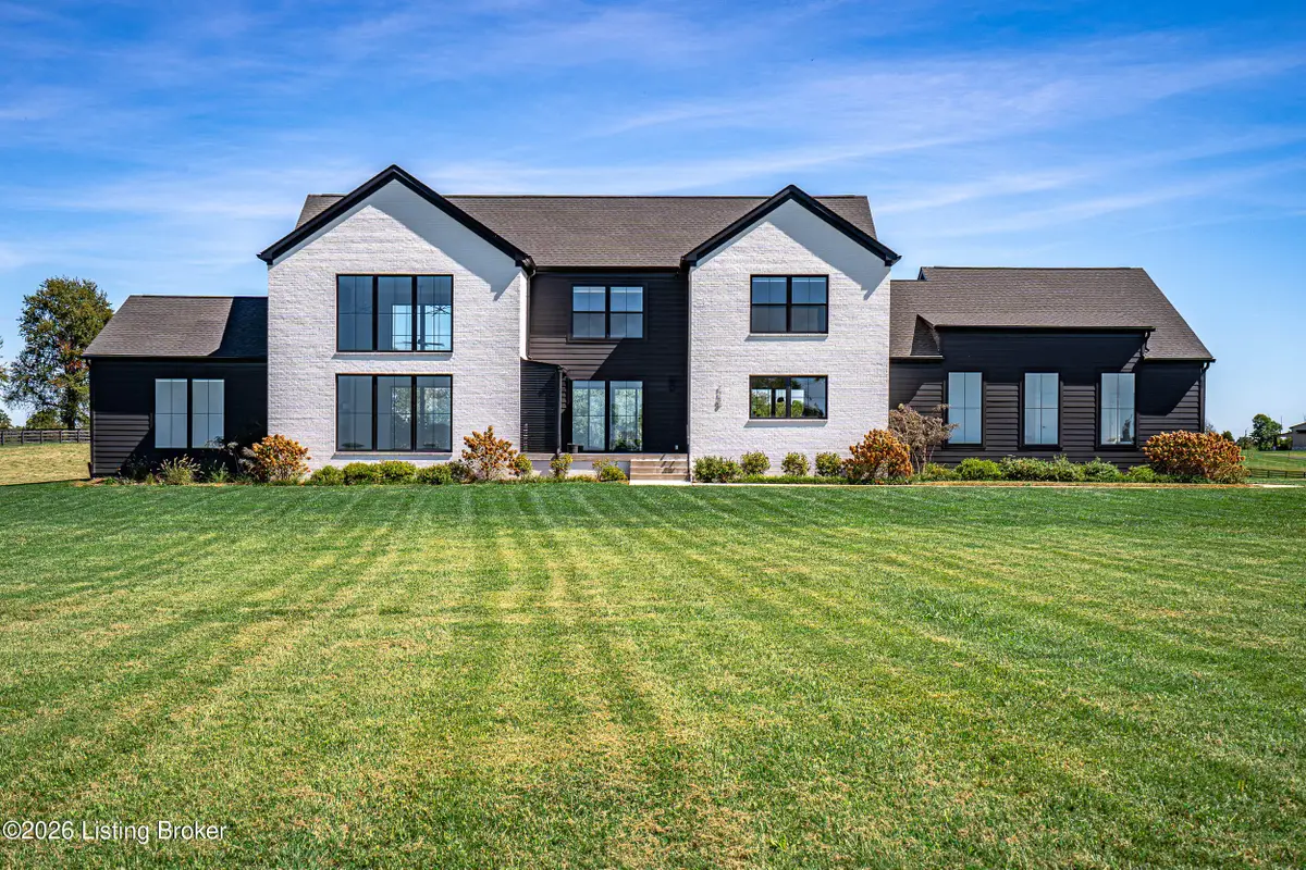 1160 Equestrian Lakes Ln, Finchville, KY 40022 - #1