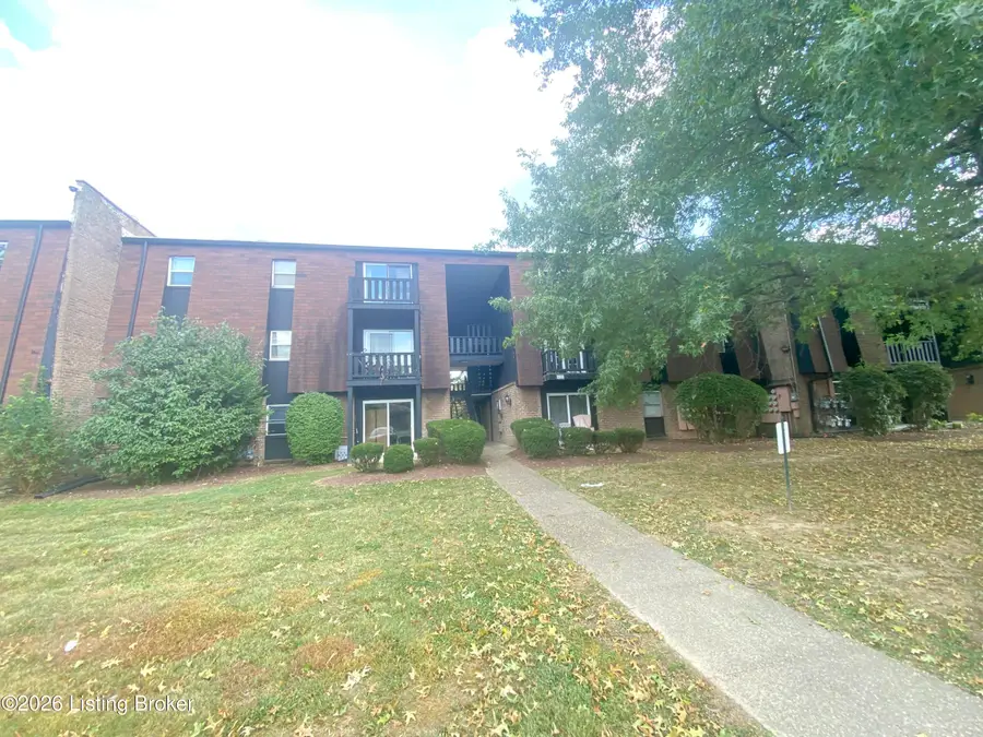 3505 Lodge Ln #APT 311, Louisville, KY 40218 - #2