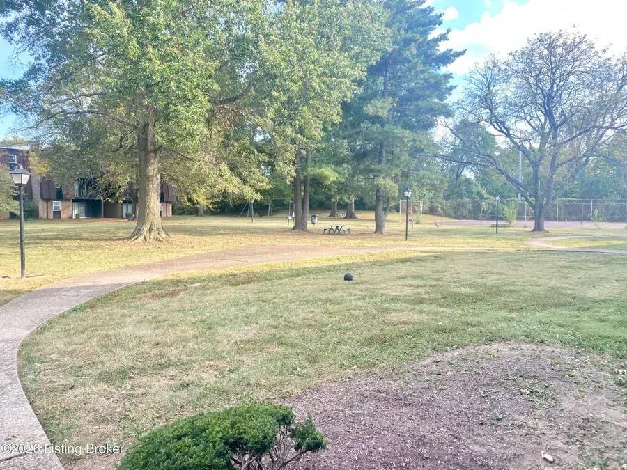 3505 Lodge Ln #APT 311, Louisville, KY 40218 - #3