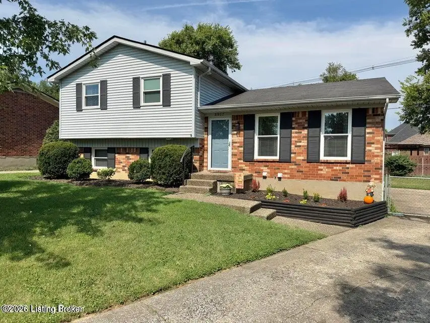 8907 Bobrader Ct, Louisville, KY 40299 - #1