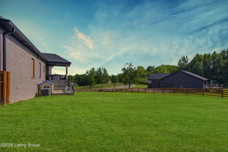 125 S Sunshine Dr, Shepherdsville, KY 40165 - #3
