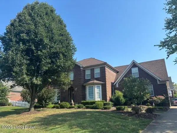 8717 Hi View Ln, Louisville, KY 40272