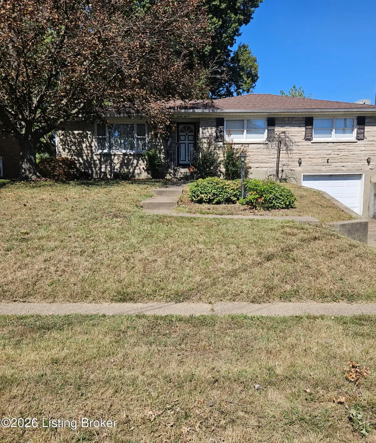 2011 Farnsley Rd, Louisville, KY 40216 - #1