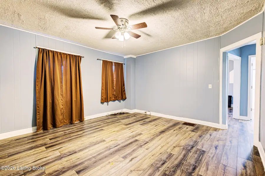 4422 S 8th St, Louisville, KY 40215 - #2