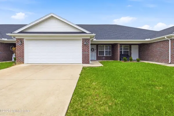 6724 Eagle Wood Dr, Louisville, KY 40272