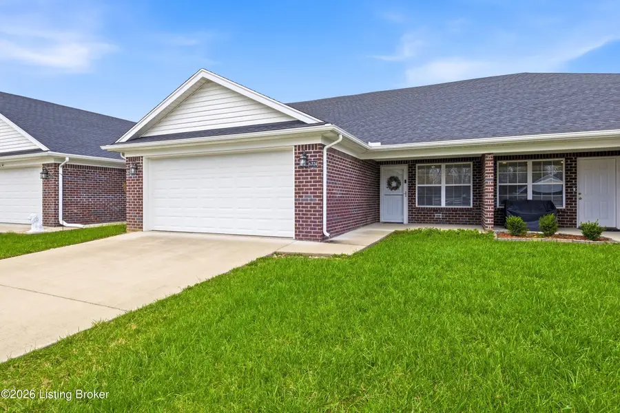 6724 Eagle Wood Dr, Louisville, KY 40272 - #2