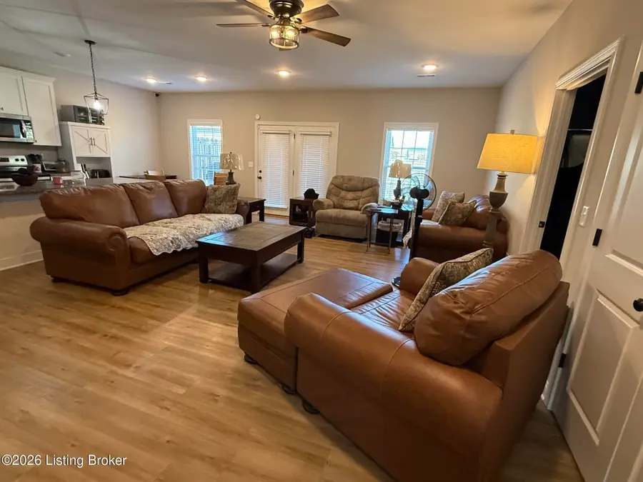 211 Bullitt Creek Dr # 15, Shepherdsville, KY 40165 - #2