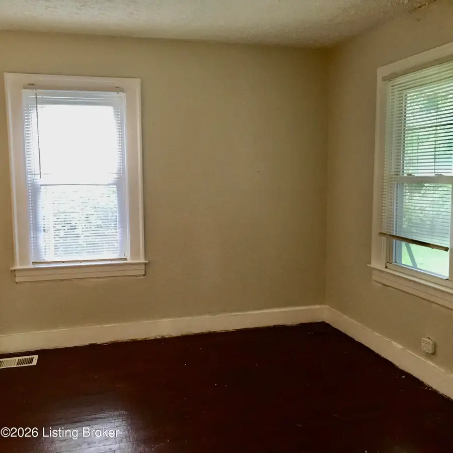 5111 Terry Rd, Louisville, KY 40216 - #3