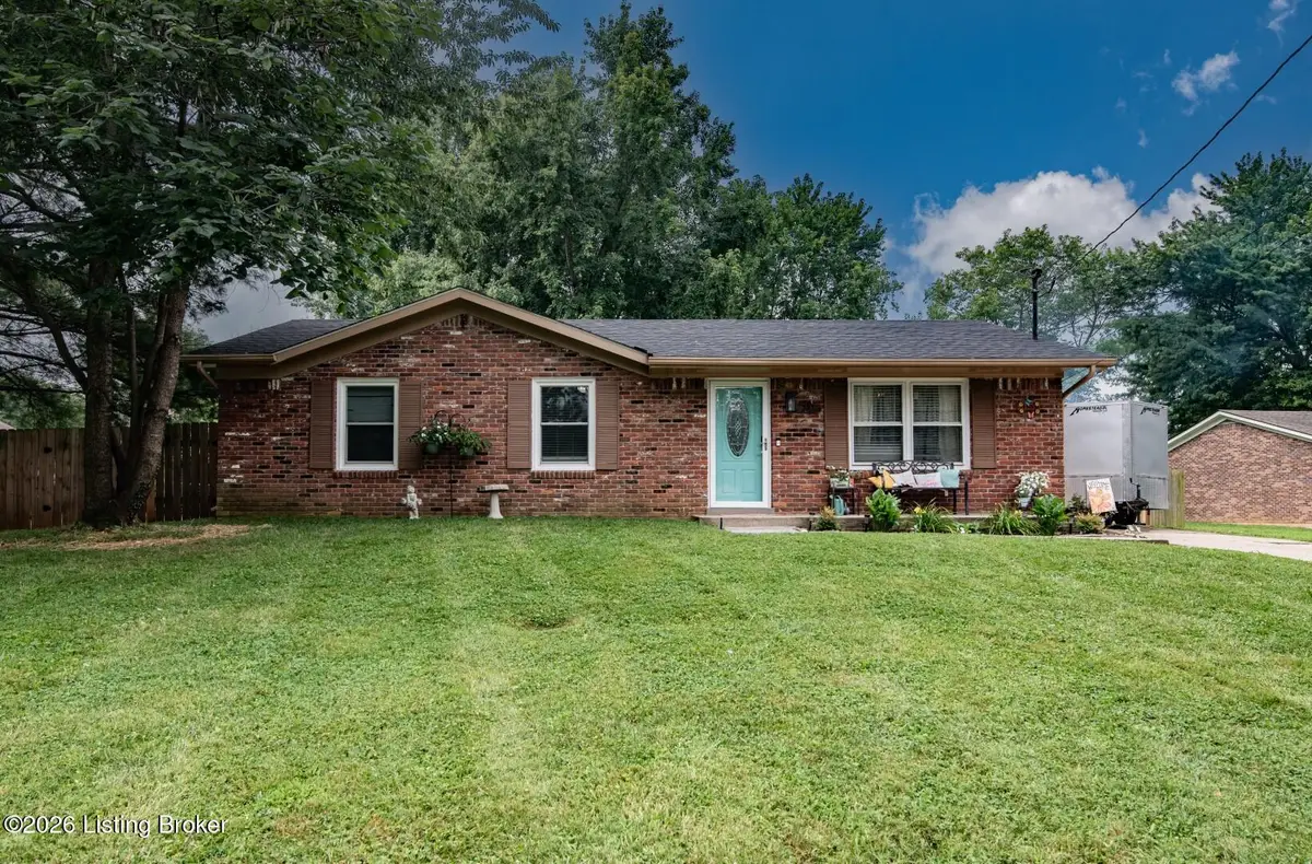 225 Beechwood Ln, Mount Washington, KY 40047 - #1