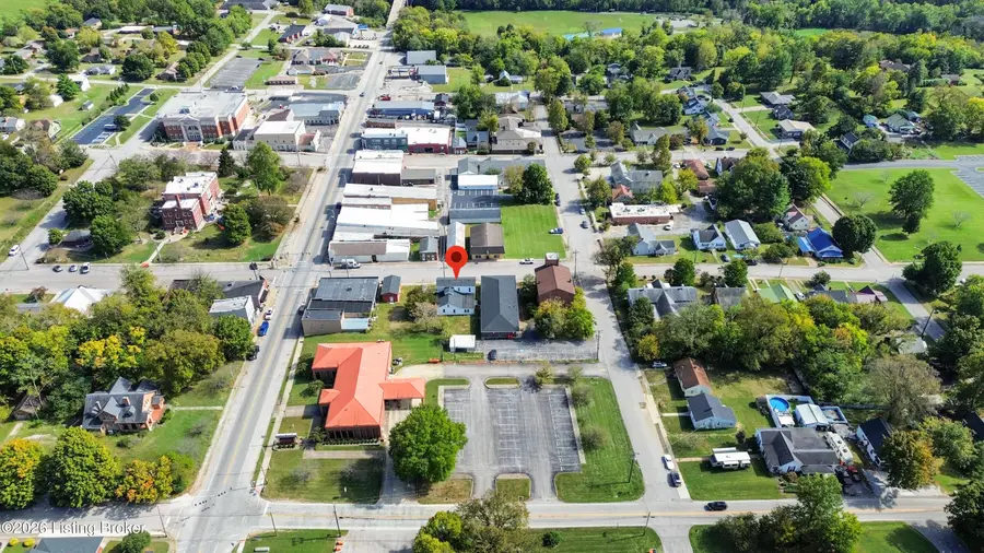 114 W Union St, Munfordville, KY 42765 - #2