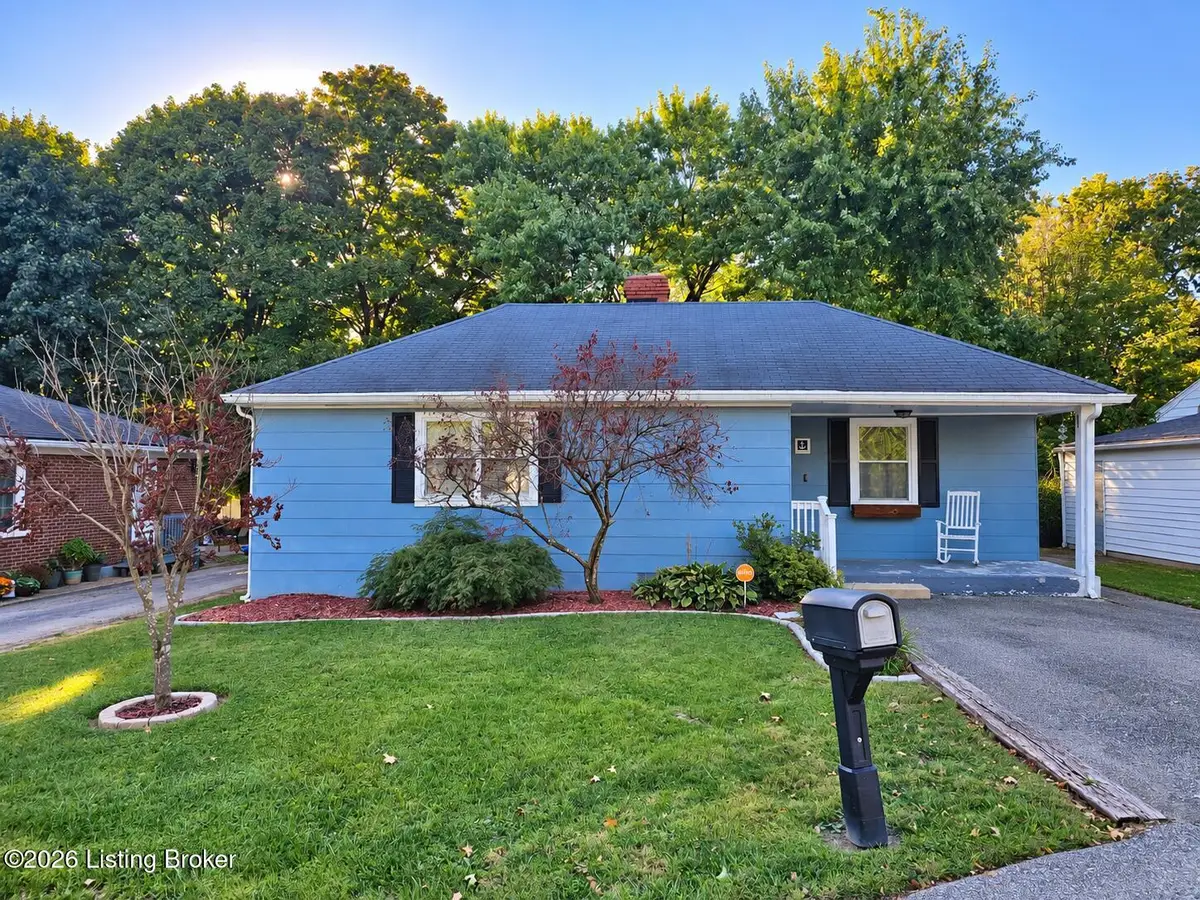 641 Southlawn Dr, Shelbyville, KY 40065 - #1