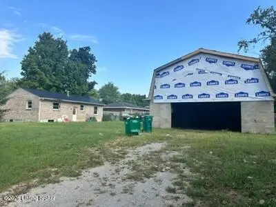 9707 Lancewood Rd, Louisville, KY 40229 - #3