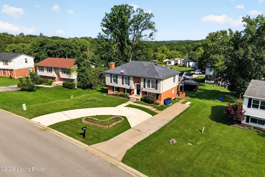 7430 E Orchard Grass Blvd, Crestwood, KY 40014 - #3