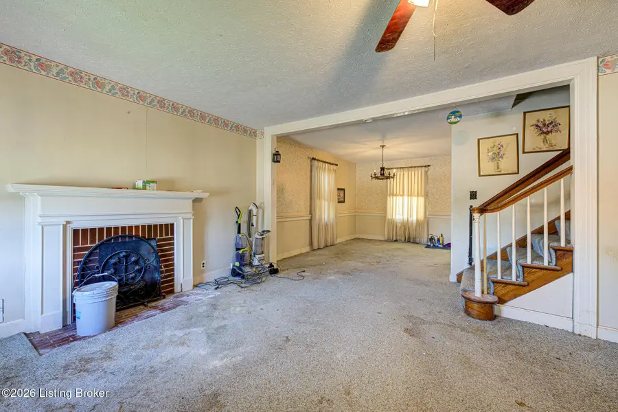310 N Walnut St, Springfield, KY 40069 - #3