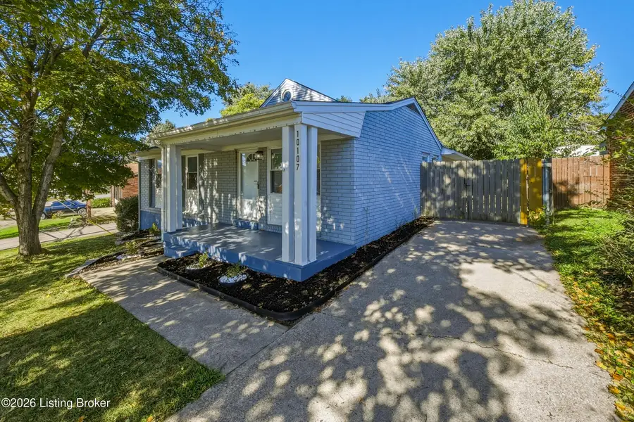 10107 Mcneely Lake Dr, Louisville, KY 40229 - #3