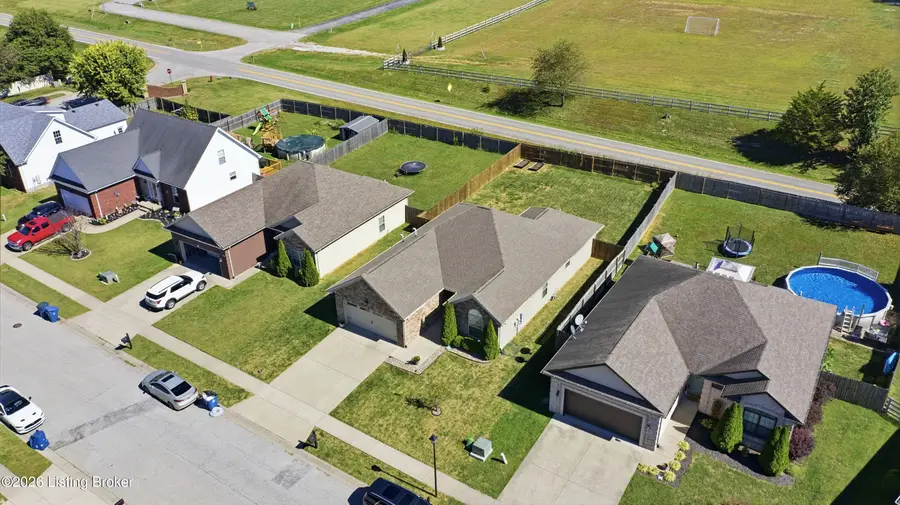 312 Bridlewood Ave, Shelbyville, KY 40065 - #3