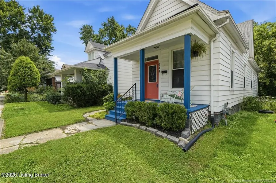 944 E Maple St, Jeffersonville, IN 47130 - #3