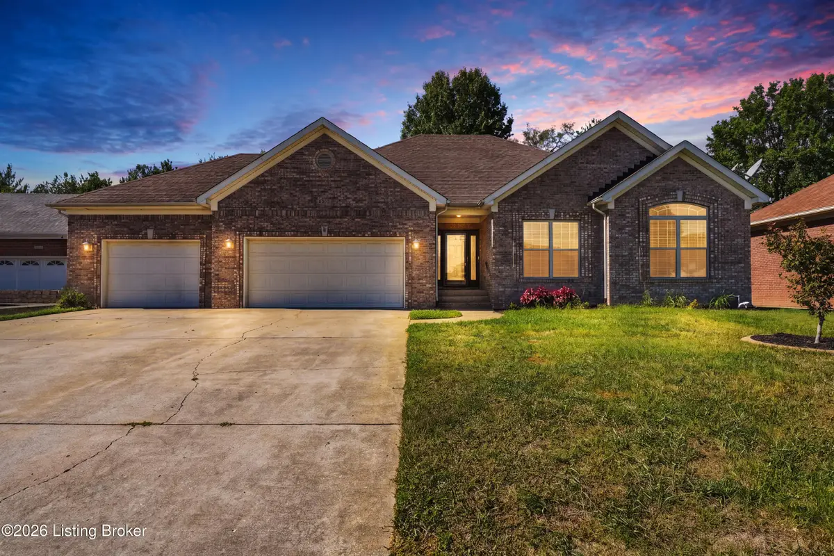 8305 Grandel Forest Way, Louisville, KY 40258 - #1