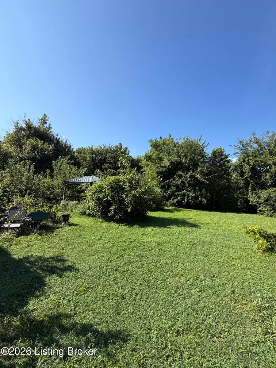 6517 Kenmore Ave, Louisville, KY 40216 - #2